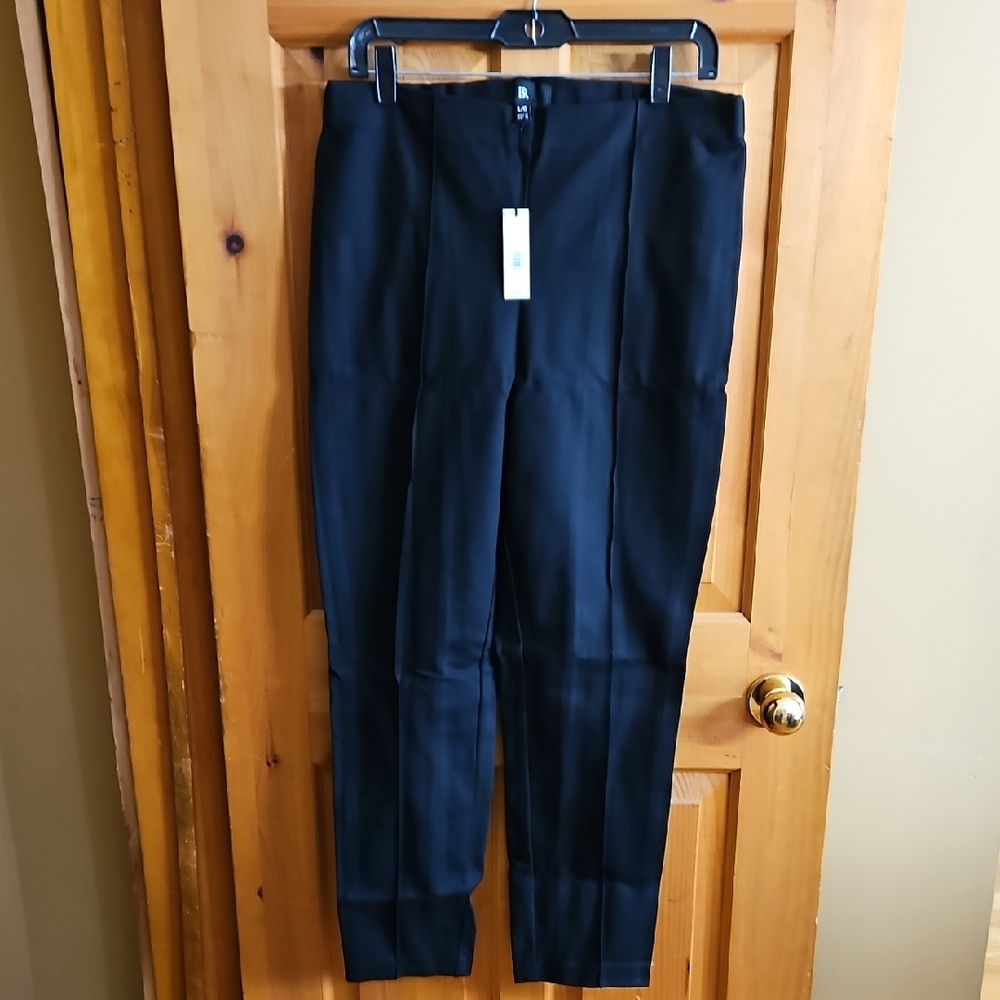 NWT Black pull on pants Pants size L